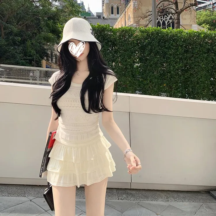 2025年夏季新款温柔风钩花套装薄款镂空针织衫两件套女小个子穿搭