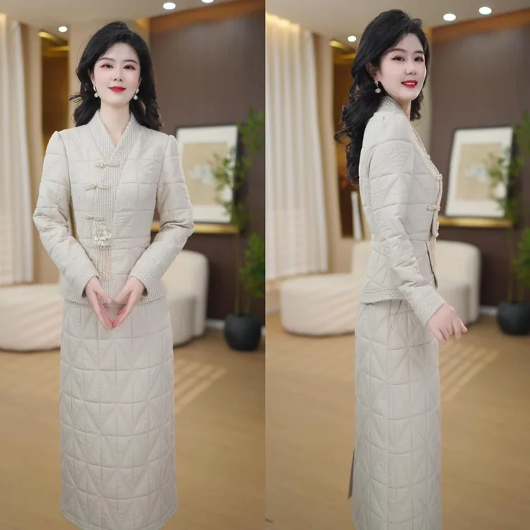 2025冬季新款时尚遮肉显瘦加厚保暖气质百搭两件套9025