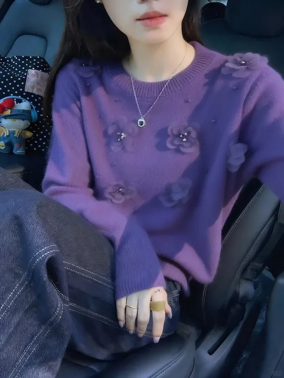 慵懒风高级感巨好看韩系氛围感针织衫上衣紫色立体花朵毛衣女秋冬