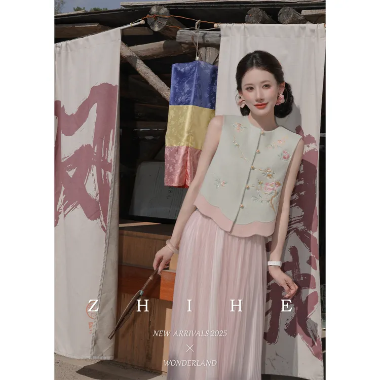 无艳一禾【青玉缀】手工坊-双面穿！100羊毛双面呢重工刺绣马甲+半裙