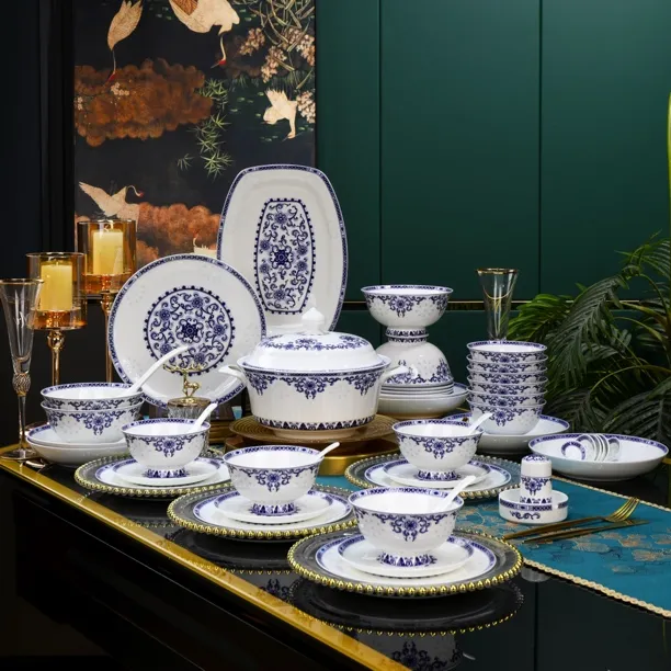 青花玲珑陶瓷高档釉下彩餐具中式套装景德镇骨瓷碗碟碗盘家用组合