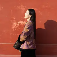 水如画【紫霞仙子】重工系列冬季新款浮光锦双面双穿兔毛外套新中式