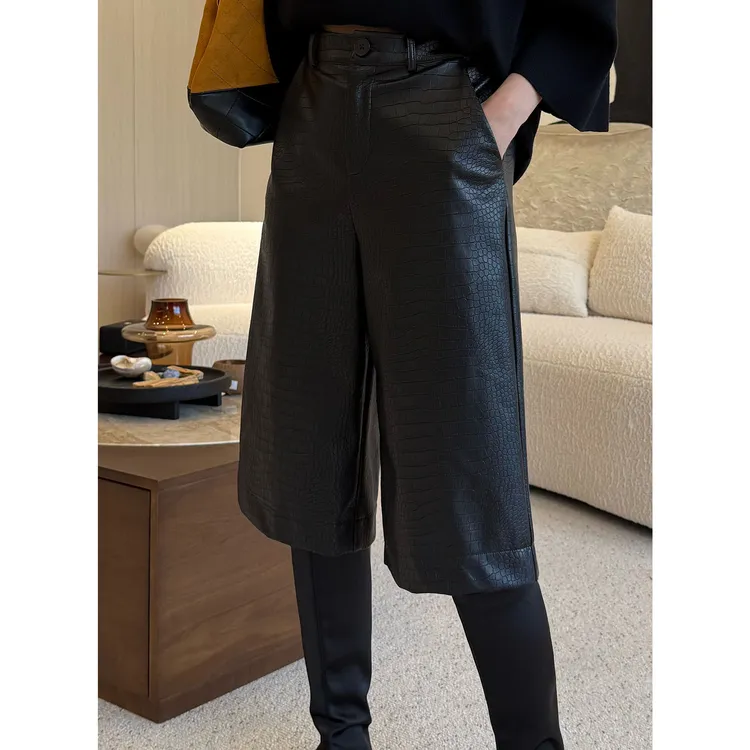 紫紫  山本7分裤  爱玛鳄鱼纹蛋白皮高腰直筒七分裤ZD09KZHJ229