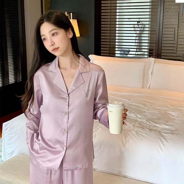 秋冬新款高级仿醋酸缎面烫钻V领丝滑睡衣长袖长裤女居家服套装