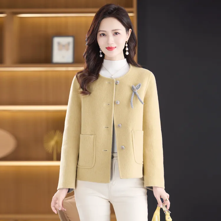 双面呢羊毛短款2025新款秋冬高级感羊绒大衣女洋气减龄小香风外套