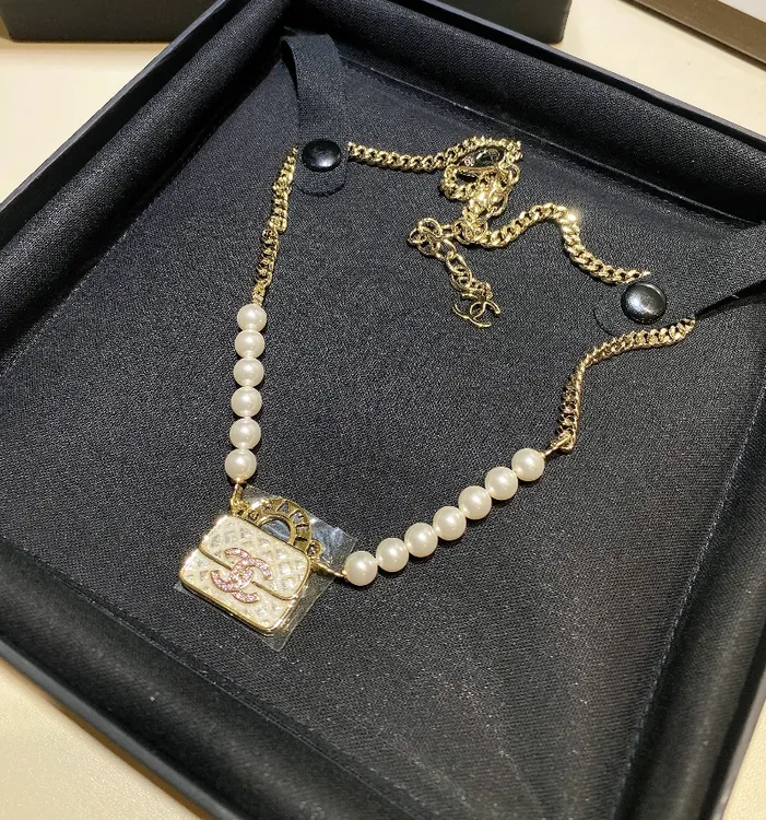 全新未使用 Chanel/香奈儿 经典时尚CF包包白色满钻 琉璃 项链24S
