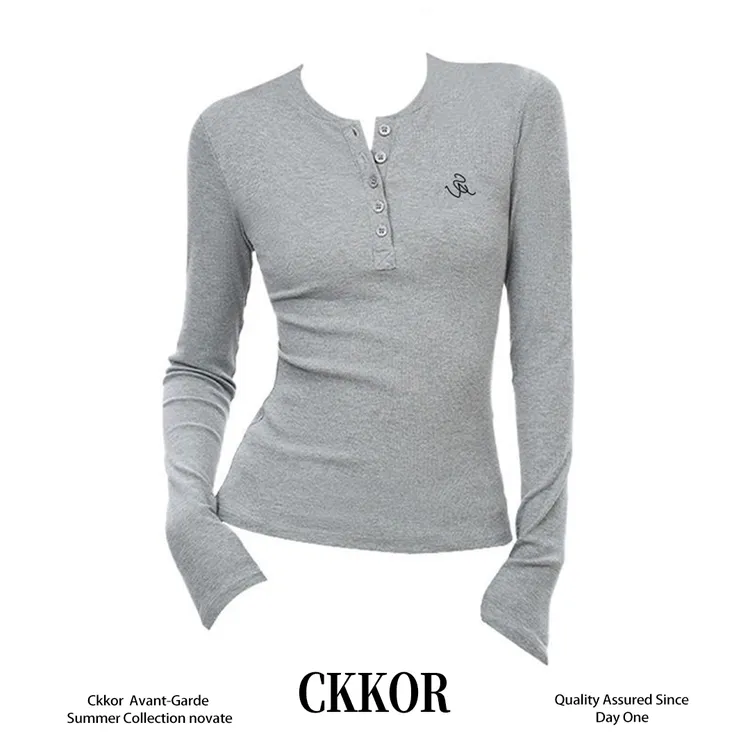 CKKOR刺绣V领潮牌时尚毛针织衫女美式辣妹修身显瘦保暖内搭打底衫