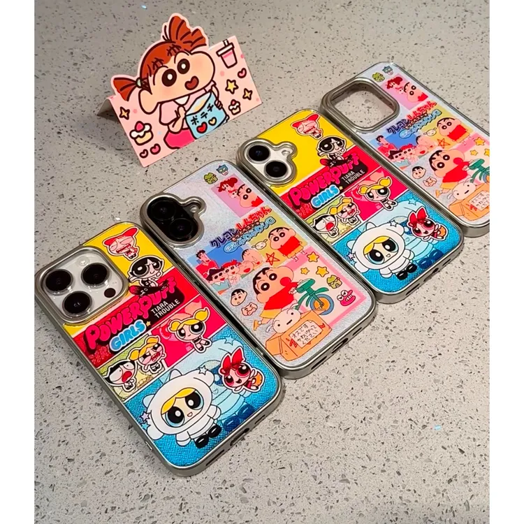 日系蜡笔小新女警适用iPhone16苹果13promax/15手机壳14可爱12/11