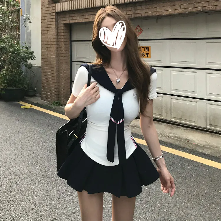 辣妹学院风短袖T恤女2025夏季新款韩系高级感气质减龄显瘦上衣潮