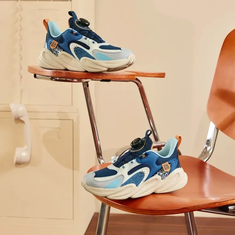 年终大促【官方立减50%】鸿星尔克儿童冬减震轻便防泼水运动跑鞋