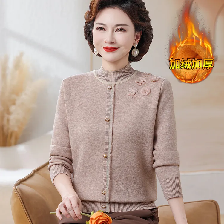 中老年妈妈装洋气半高领加绒加厚毛衣女装时尚保暖打底衫气质上衣