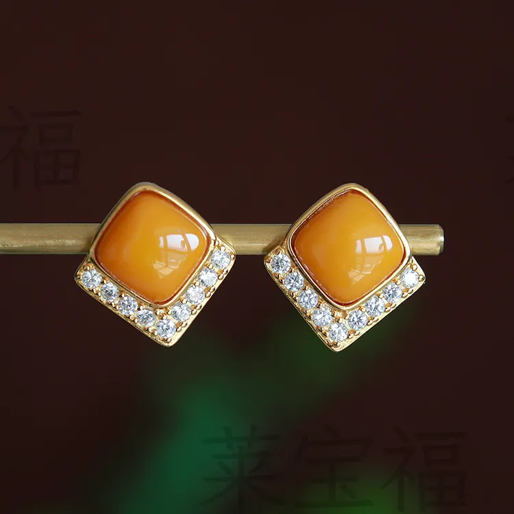 时尚蜜蜡方形耳钉养耳洞 简约百搭老蜜蜡耳饰 925银防过敏