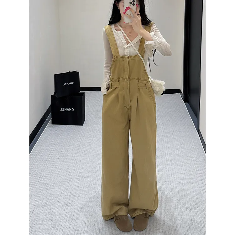 卡其慵懒宽松背带牛仔裤女2025秋季新款时髦减龄百搭显瘦连体长裤