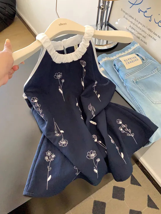 新中式国风刺绣撞色吊带背心女夏外穿无袖绝美挂脖露肩上衣高级感