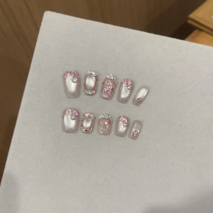 【闪钻粉金】穿戴甲猫眼猫眼高级感贴片穿戴甲手绘穿戴甲高颜中长款