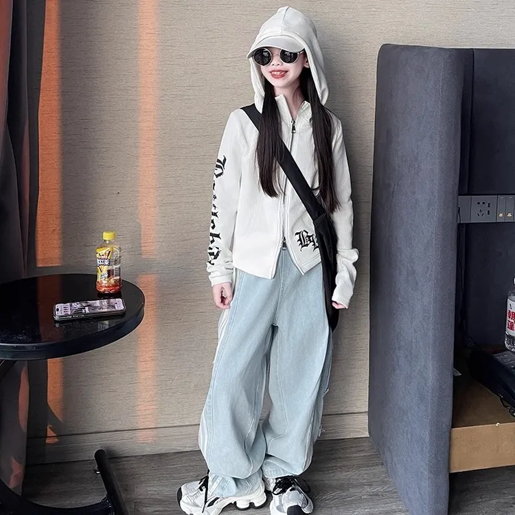 美式复古印花连帽开衫卫衣女童2025春秋拉链上衣多口袋牛仔裤套装