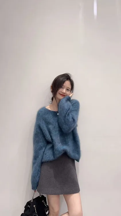 2025秋季新款高级感蓝色套头毛衣女宽松慵懒针织上衣百搭半裙套装