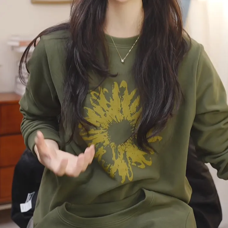 设计感印花正肩打底单穿卫衣绒衫女2025秋冬新款宽松长袖时尚上衣