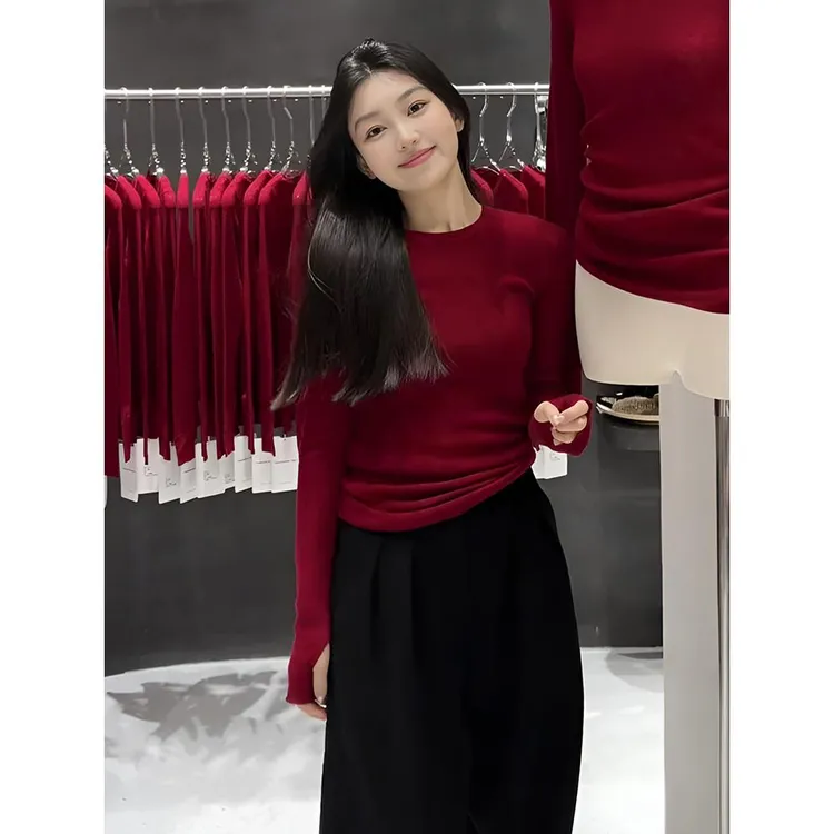 红色圆领长袖针织衫女2025新款早秋高级感气质修身显瘦打底衫上衣