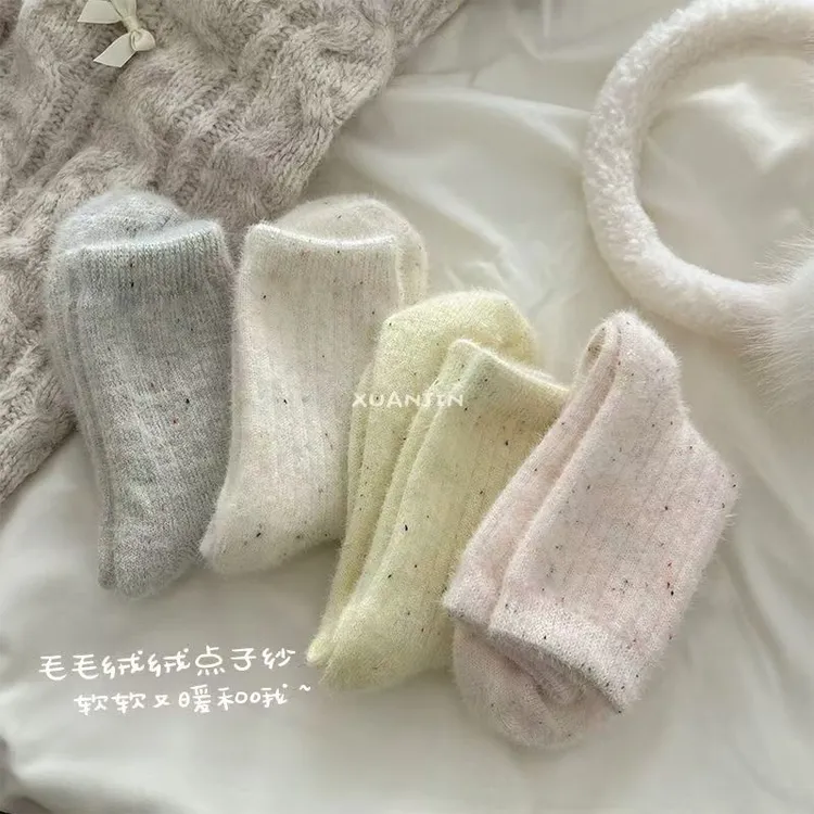 水貂绒袜子秋冬款女韩系纯色点子沙中筒袜加厚毛绒地板堆堆袜时尚