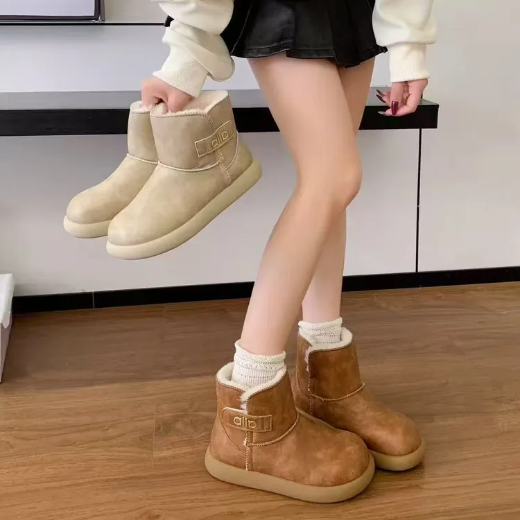 【华小姐】冬季新款时尚潮流圆头平底百搭雪地靴58