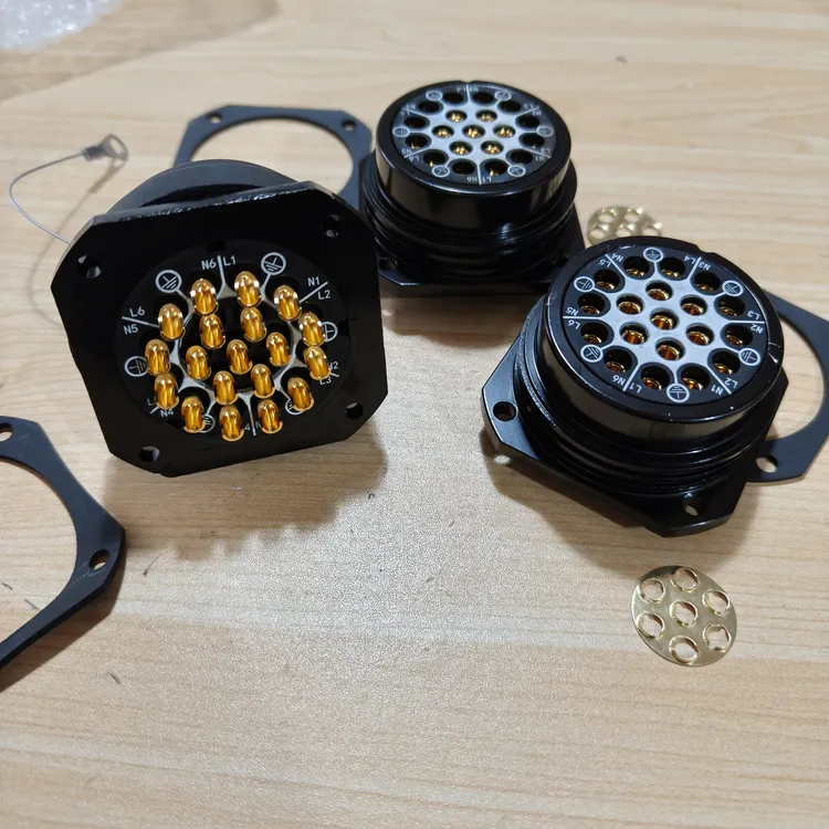 19芯13芯舞台灯光电柜电源箱防水16a航空插散尾猪尾巴线