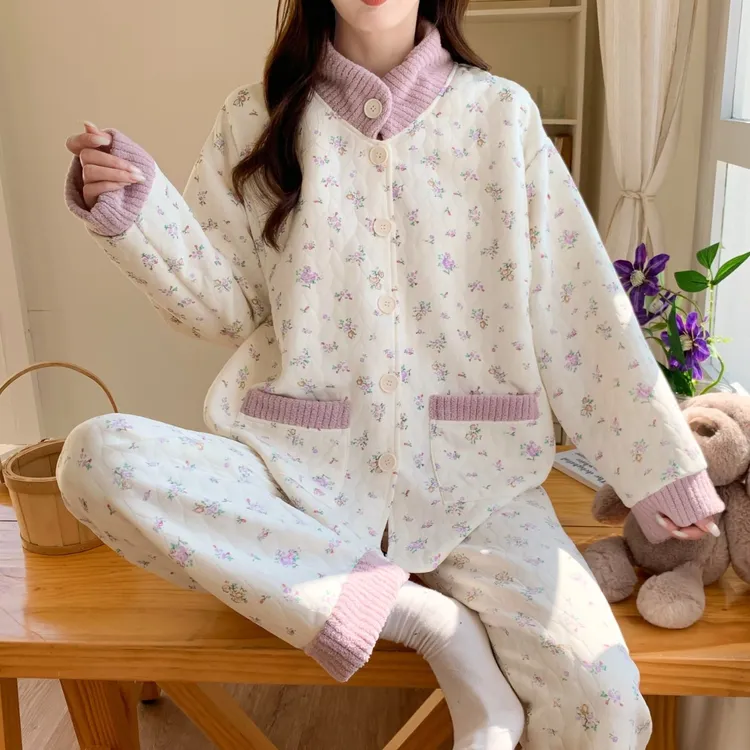 孕妇秋冬季带胸垫哺乳睡衣产后空气棉月子服加厚立领保暖大码套装