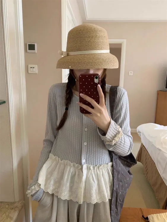 奶蓝拼接花边下摆针织长袖开衫温柔甜美上衣女