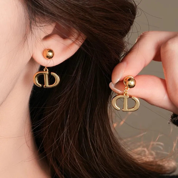 黄铜耳饰 CD耳钉！金色复古新款耳环简约小巧气质高级金色耳饰耳饰