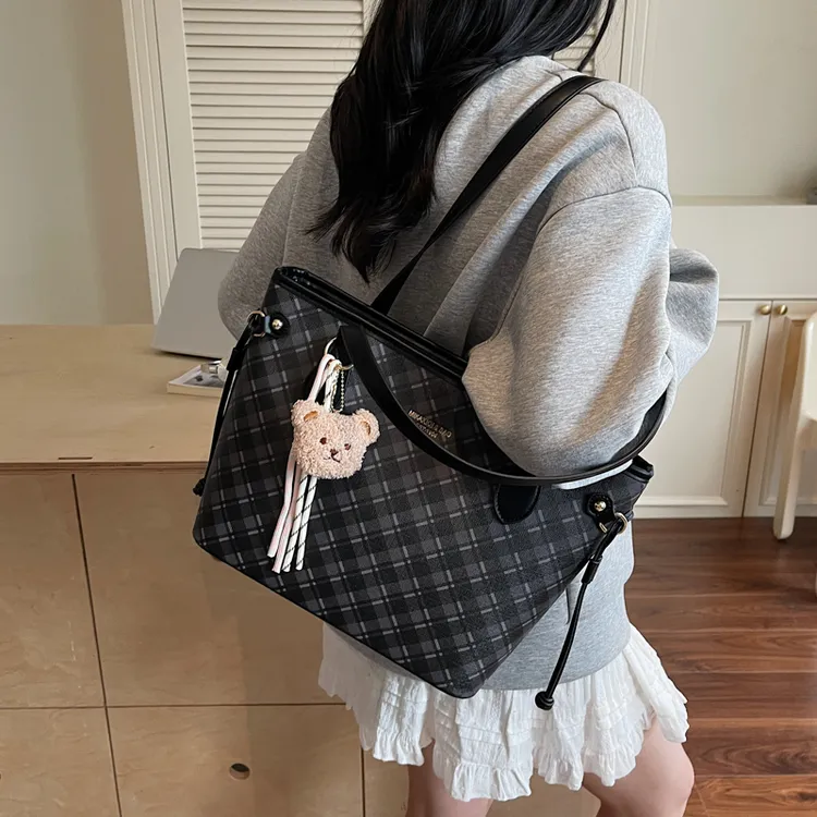 高级感包包女小众时尚流行菱格时尚单肩包大容量托特包上班通勤包