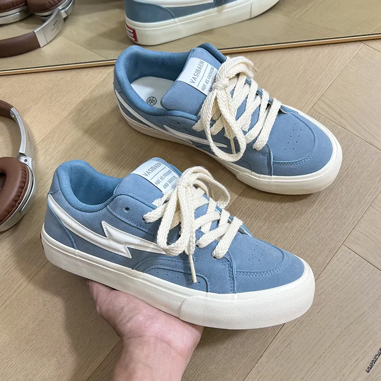 男鞋子2025秋冬新款网红面包鞋男生百搭小众设计港风痞帅板鞋男款