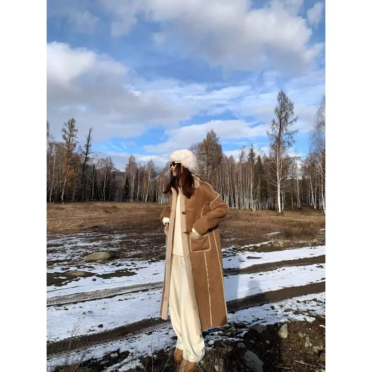 48H【北国之冬】加长加厚牛角扣仿皮绒皮毛一体羔羔毛毛外套25310