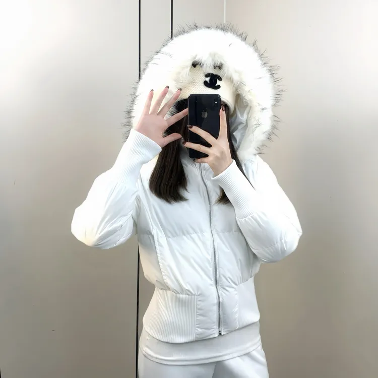 羽绒服女短款小个子收腰连帽棉服2025冬新款高级感大毛领棉衣外套