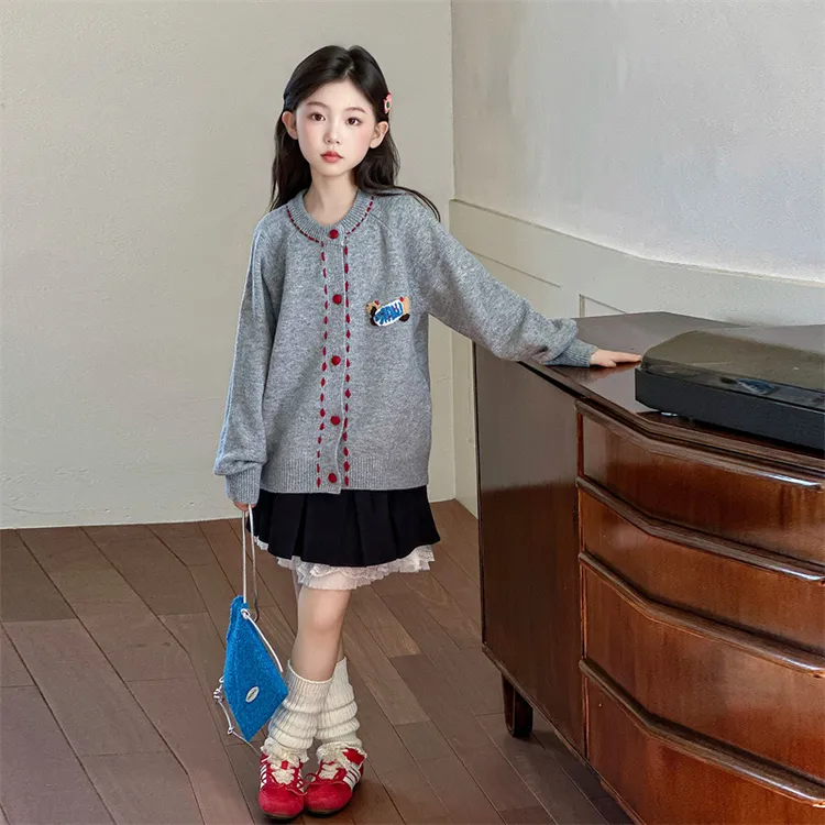 女童毛衣开衫春秋2025新款洋气大童针织外套儿童秋季时髦上衣童装