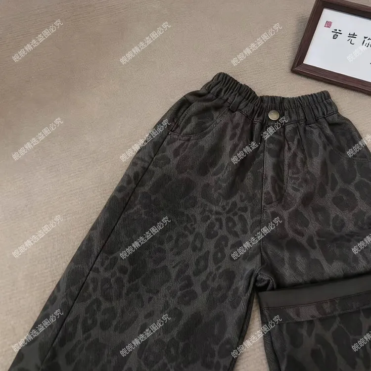 宝宝豹纹直筒裤子女童秋季休闲裤新款儿童宽松洋气长裤女孩阔腿裤