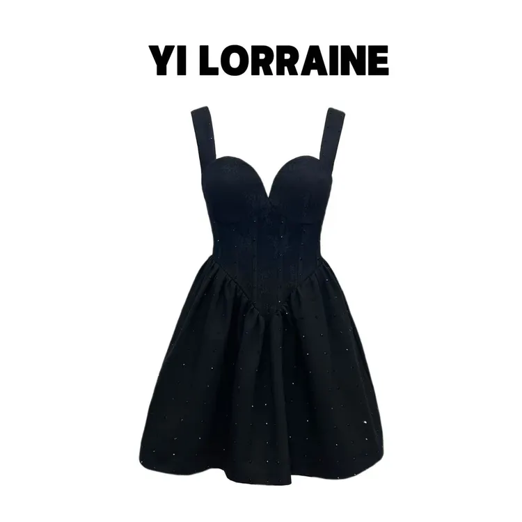 YI LORRAINE/旖洛琳原创设计蕾丝拼接鱼骨烫钻吊带连身裙24W372