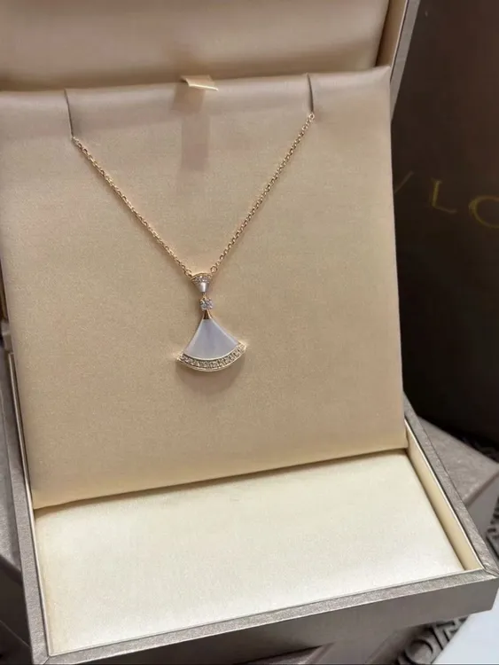 【璀璨】大扇子时尚百搭轻奢网红围巾