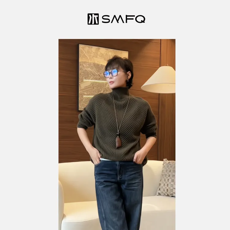 水木夫妻"时髦法则 "羊毛100%高克重密织针织高领羊毛衫毛衣