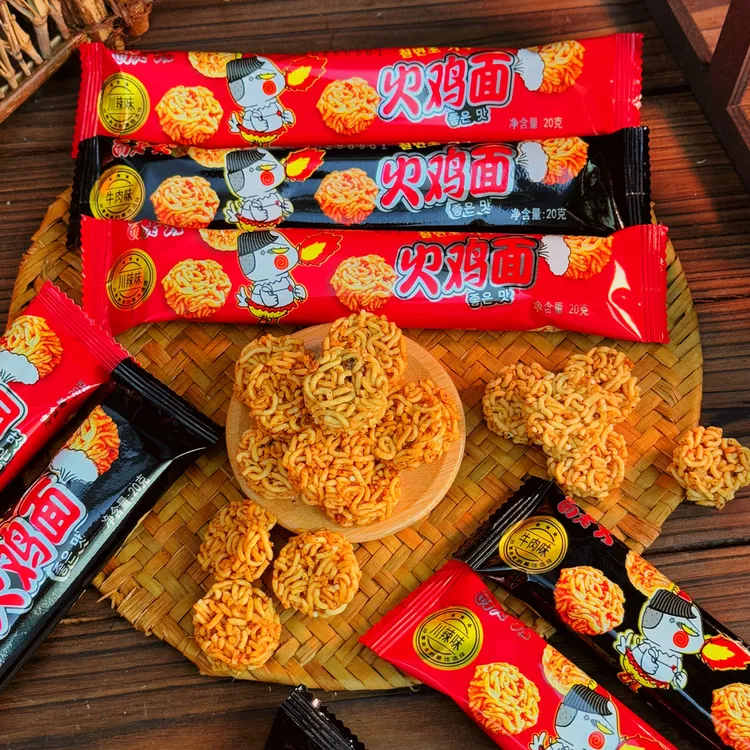 川辣火鸡干脆面牛肉面小丸子干吃面休闲零食口水面香脆面