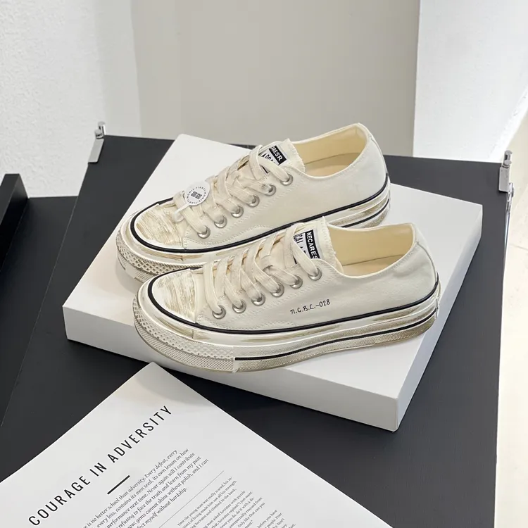 MONIZ陌尼斯复古做旧帆布鞋女2025新款时尚休闲板鞋运动鞋女鞋潮