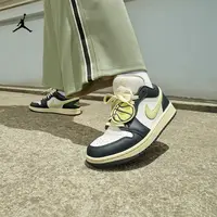 耐克乔丹女子AJ1板鞋秋季新款低帮柠檬黄配色运动鞋 HQ3009-003