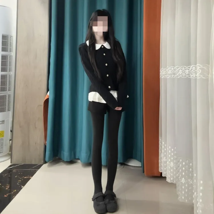 韩系OOTD穿搭套装显瘦减龄2025新款秋冬黑色麻花针织高级感毛衣女