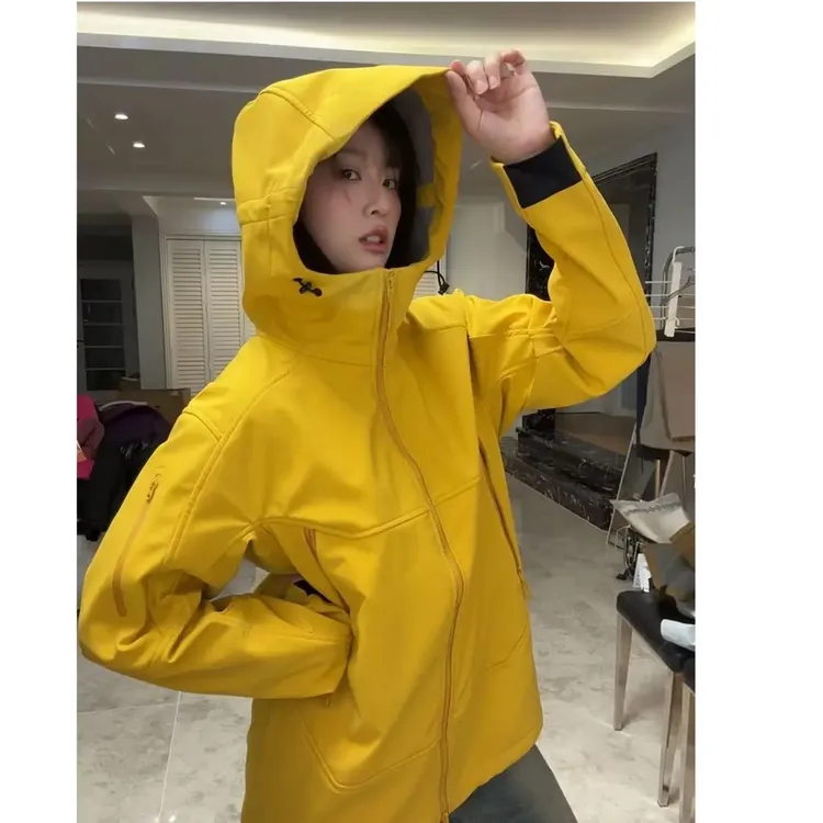 GM全天候系列【年货现货】软壳冲锋衣加绒男女款多巴胺外套加厚夹克