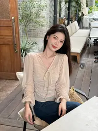【元气暖阳】法式温柔V领蕾丝系带长袖衬衫女秋季纯欲收腰显瘦上衣
