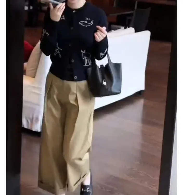 时尚潮流百搭精品女装dgd2383