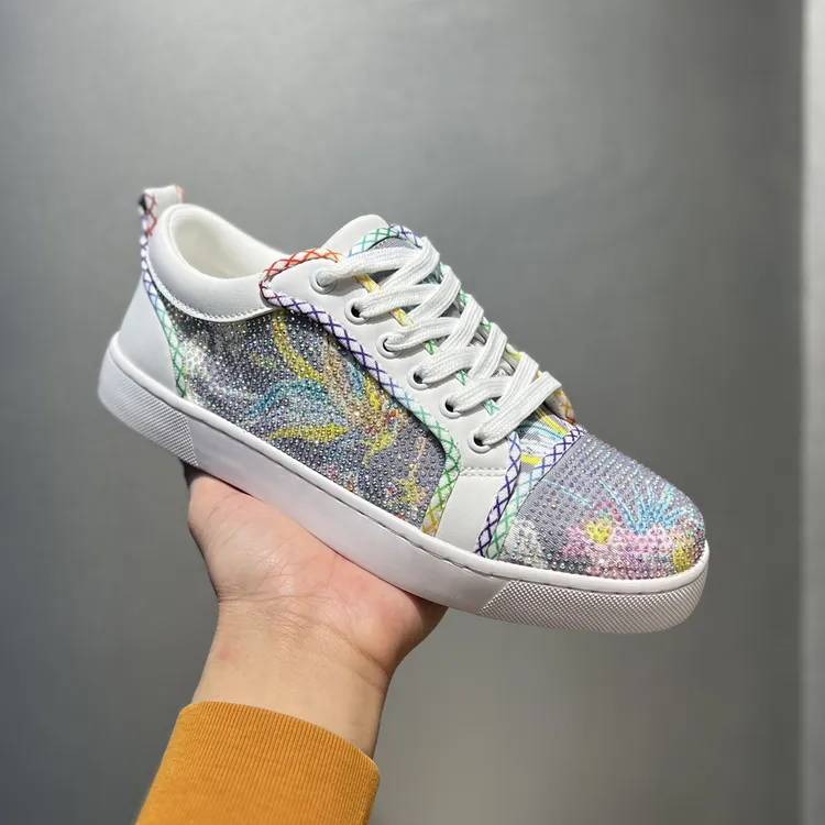轻奢印花闪光烫钻板鞋2025新款时尚小众穿搭舒适男士潮流休闲鞋