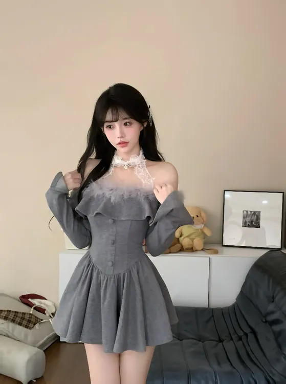 甜欲旋涡 秋冬纯欲风拼接毛毛一字肩连衣裙新款收腰显瘦蓬蓬短裙