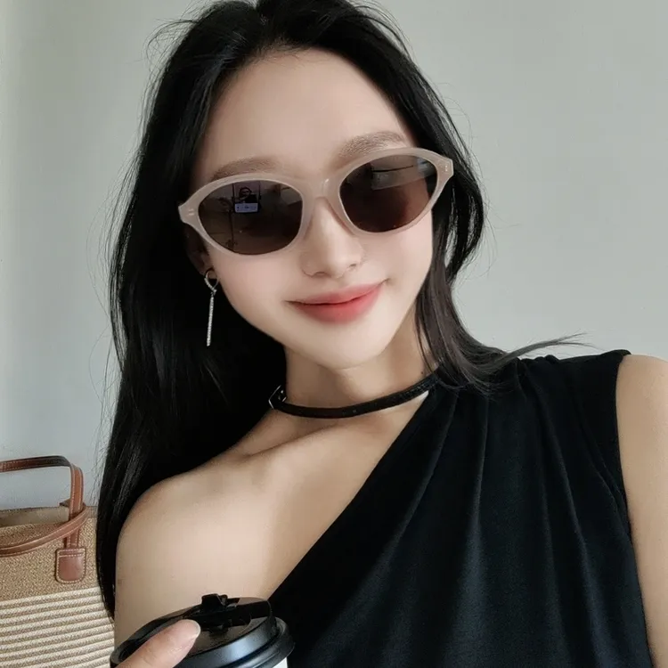 韩版奶茶色小框偏光墨镜女防晒显脸小防紫外线辣妹开车太阳镜时尚
