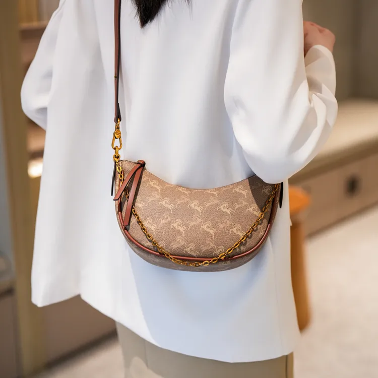 链条腋下复古包包时尚质感百搭2026单肩斜挎包新款高级洋气女士包