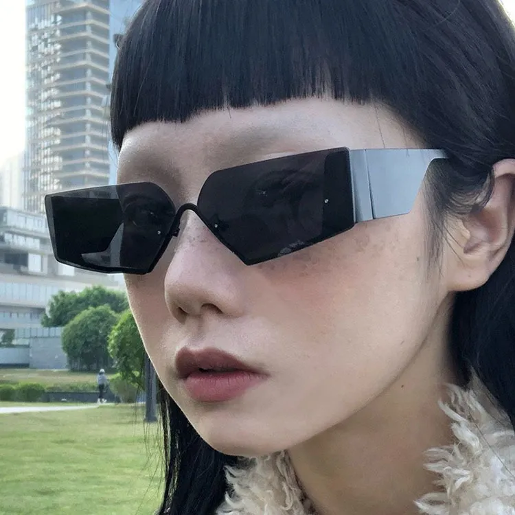 ins欧美风一体式无框太阳眼镜方框菱形高级感辣妹个性男女墨镜潮-